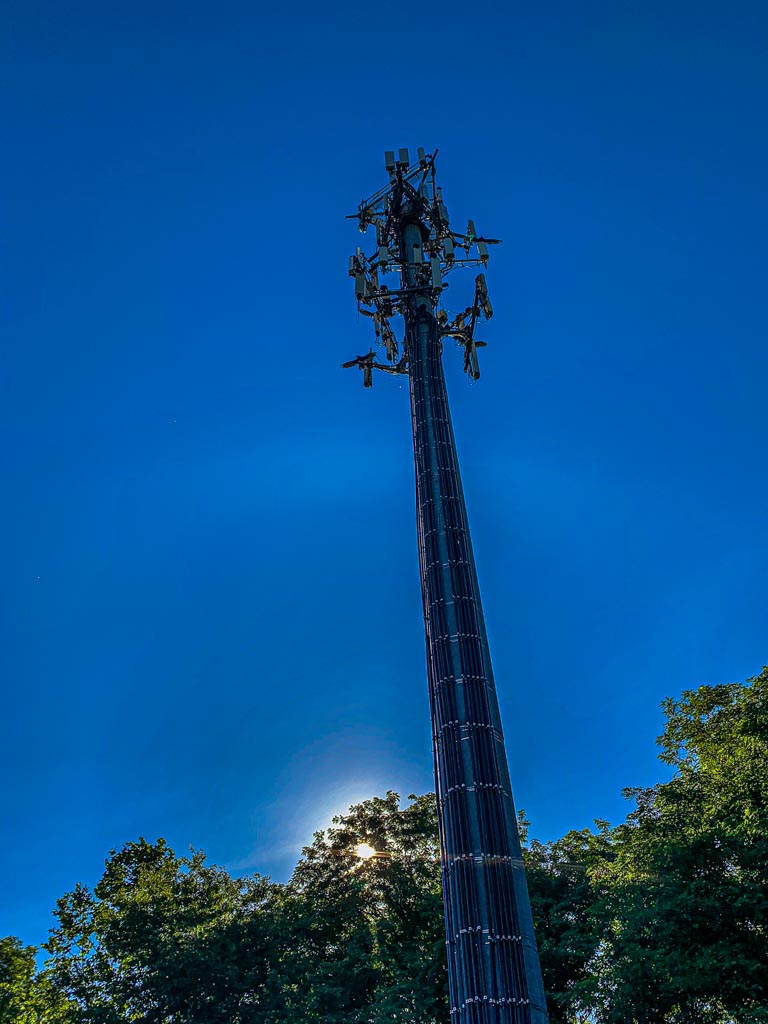 Telecommunication Antenna